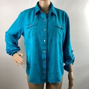 Chico’s Design 100% silk turquoise long sleeve button up shirt size 8